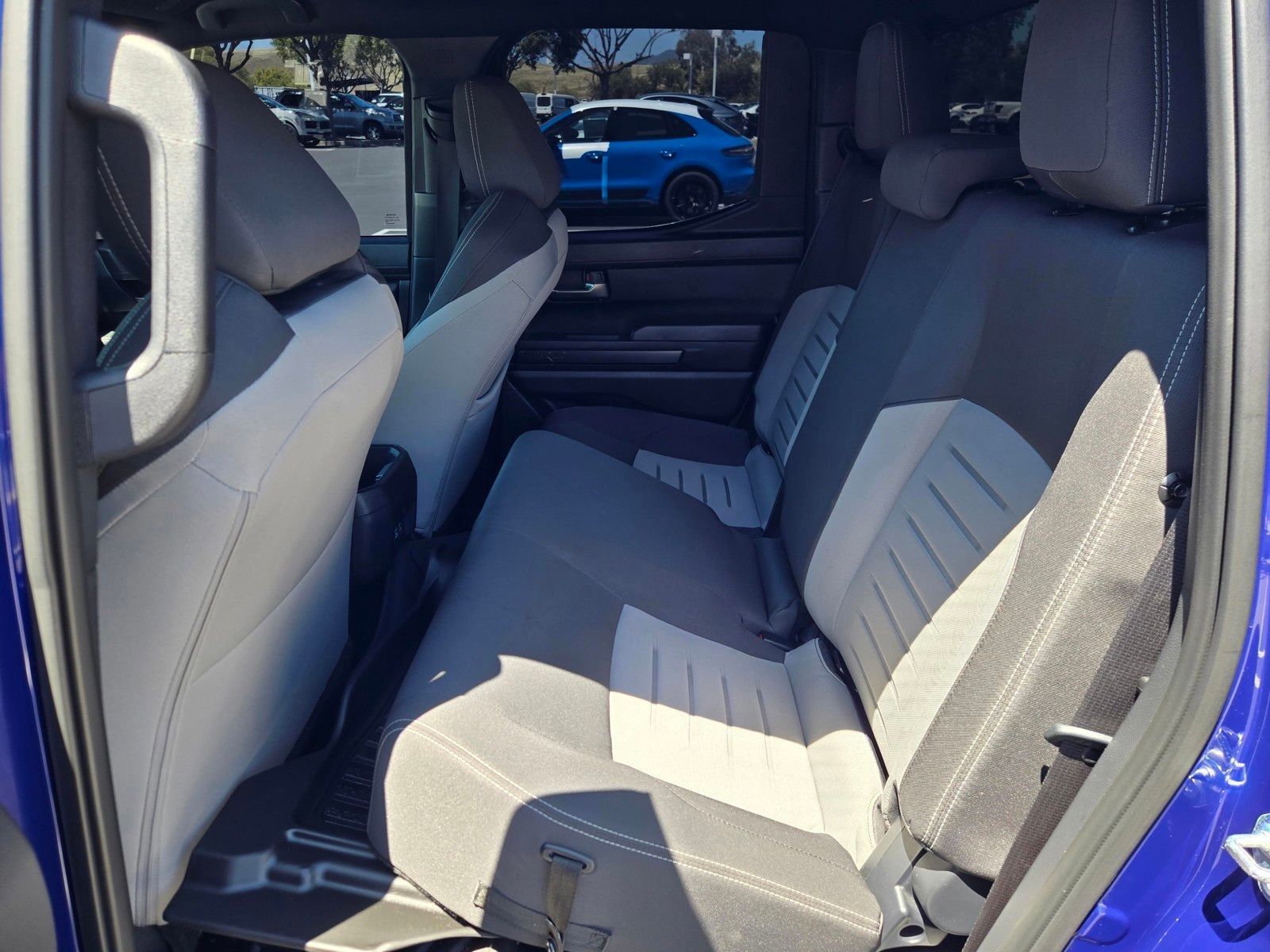 2025 Toyota Tacoma TRD Sport — foto completa 11 de 28