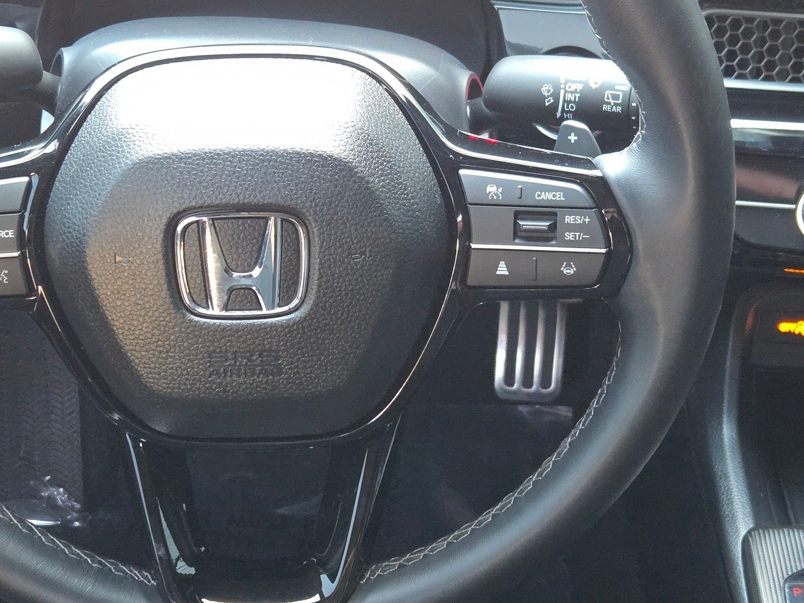2025 Honda Civic Sport — foto completa 16 de 28