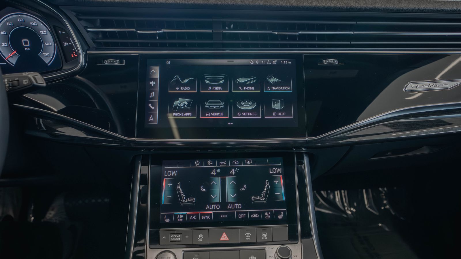 2020 Audi Q8 55 Premium Plus — foto completa 20 de 34