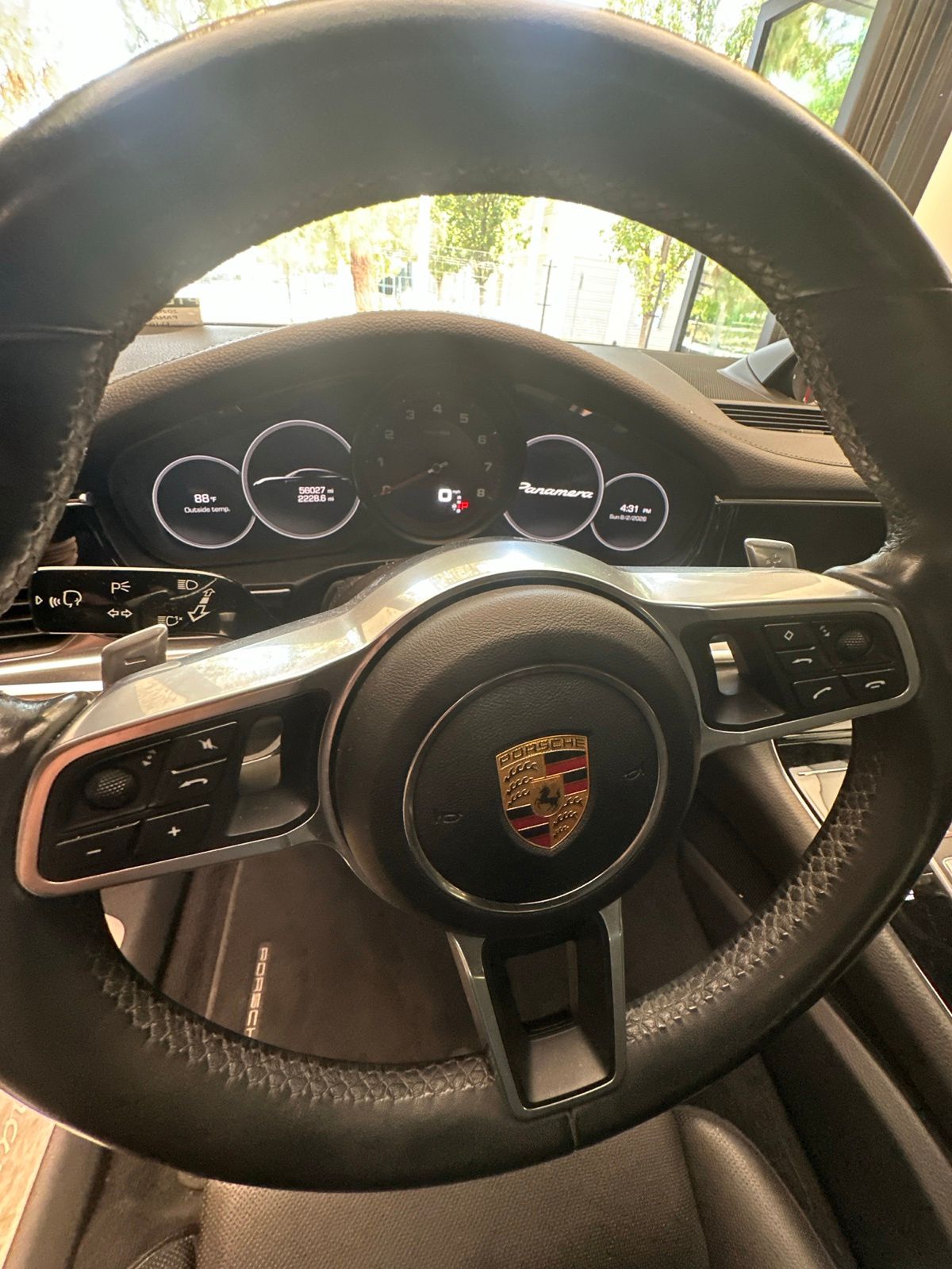 2020 Porsche Panamera Base — full photo 7 of 8