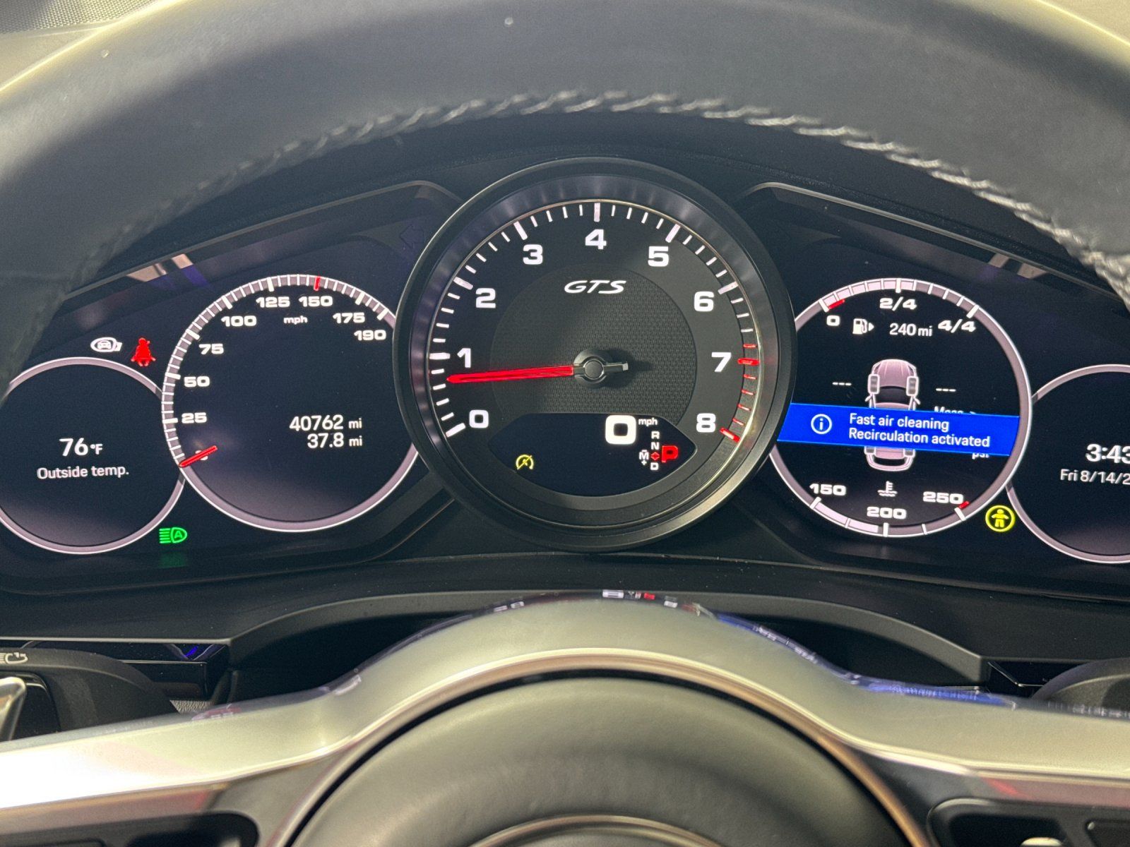 2023 Porsche Cayenne GTS — full photo 26 of 30
