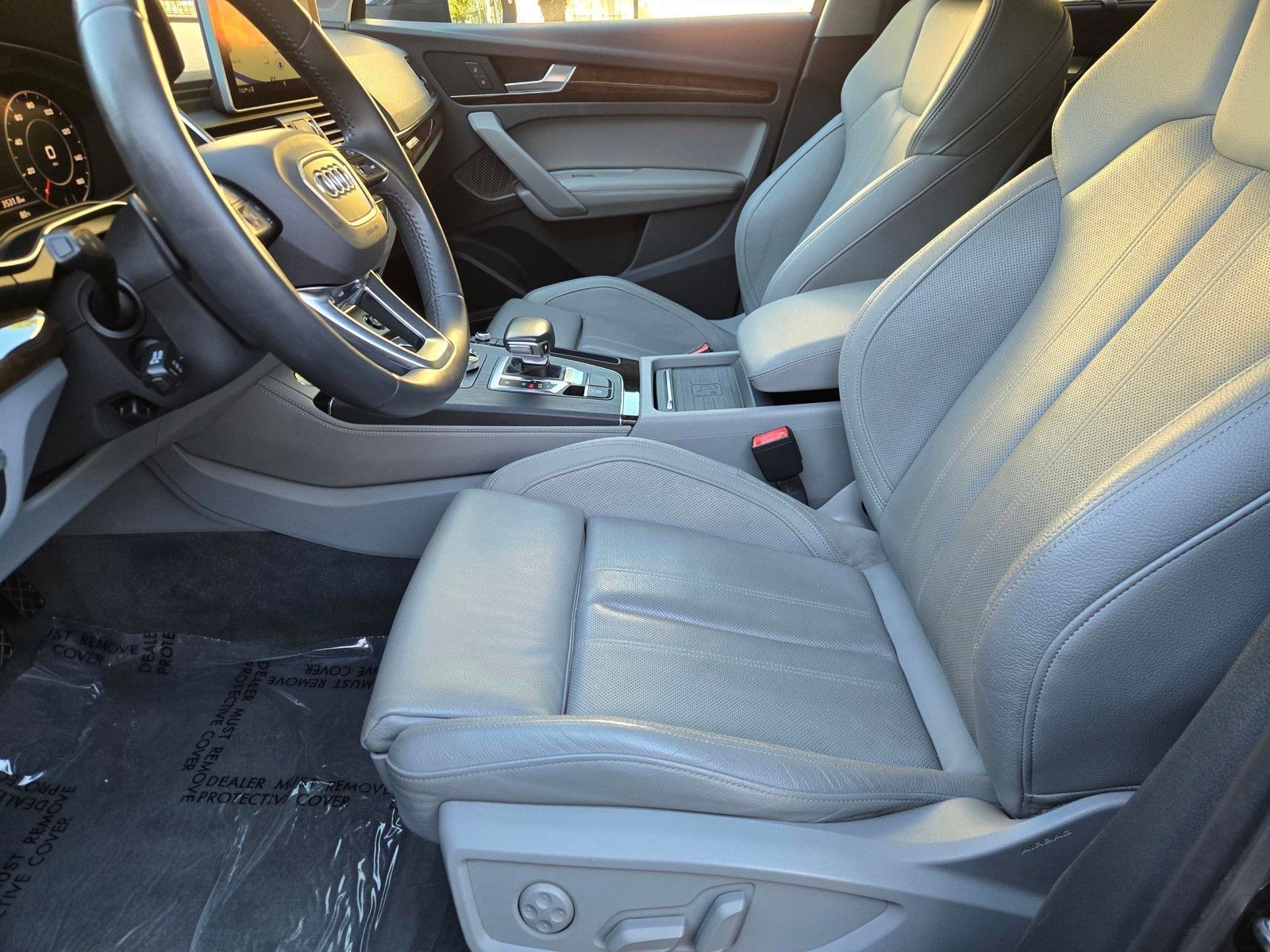 2020 Audi Q5 45 Prestige — foto completa 26 de 28