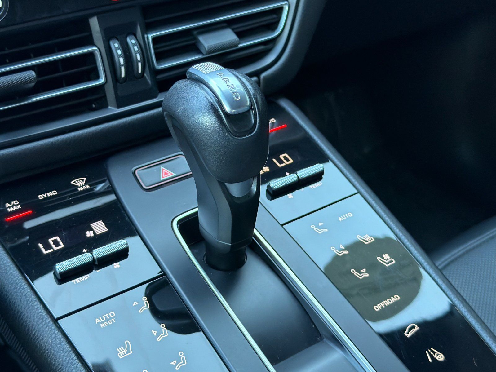 2024 Porsche Macan S — foto completa 20 de 27