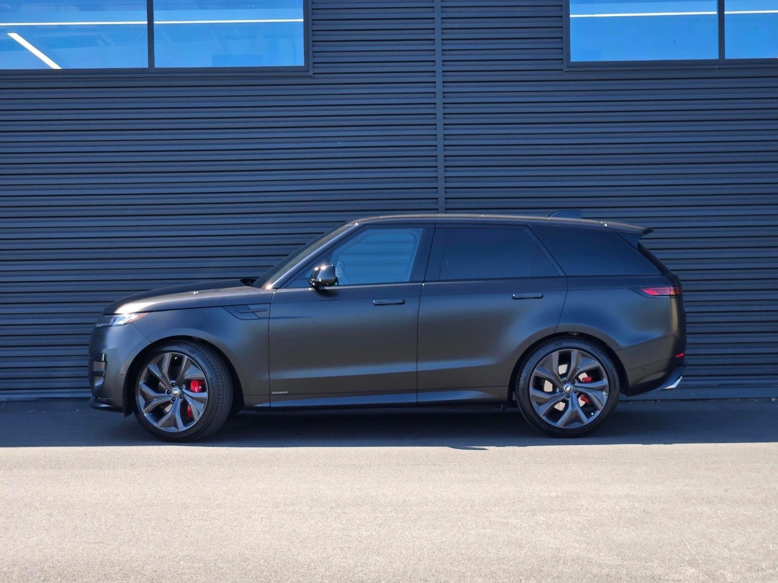 2025 Land Rover Range Rover Sport Autobiography — full photo 3 of 45