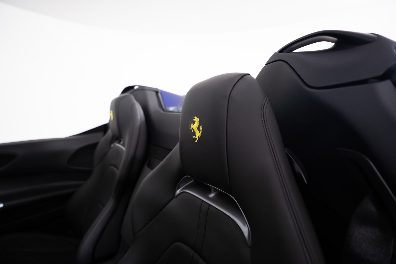 2025 Ferrari SF90 Spider — full photo 55 of 67