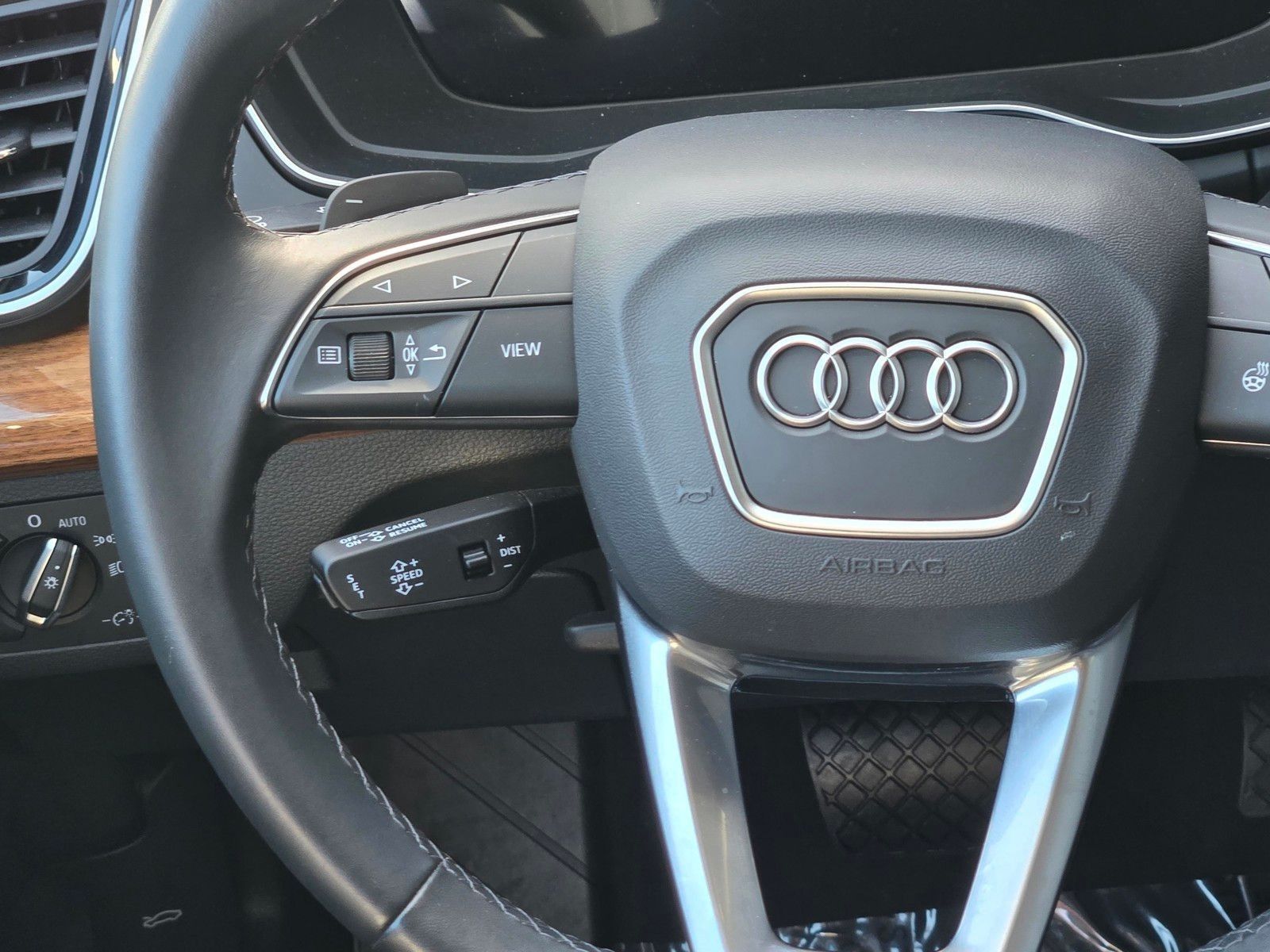 2024 Audi Q5 e 55 Premium — foto completa 15 de 45
