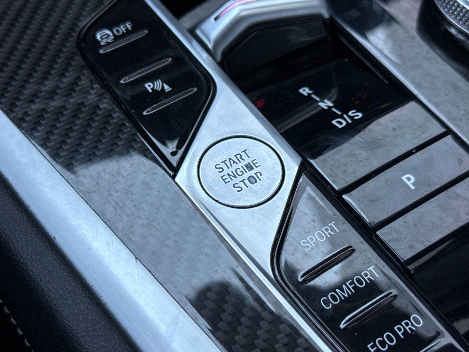 2024 BMW X6 xDrive40i — foto completa 22 de 28