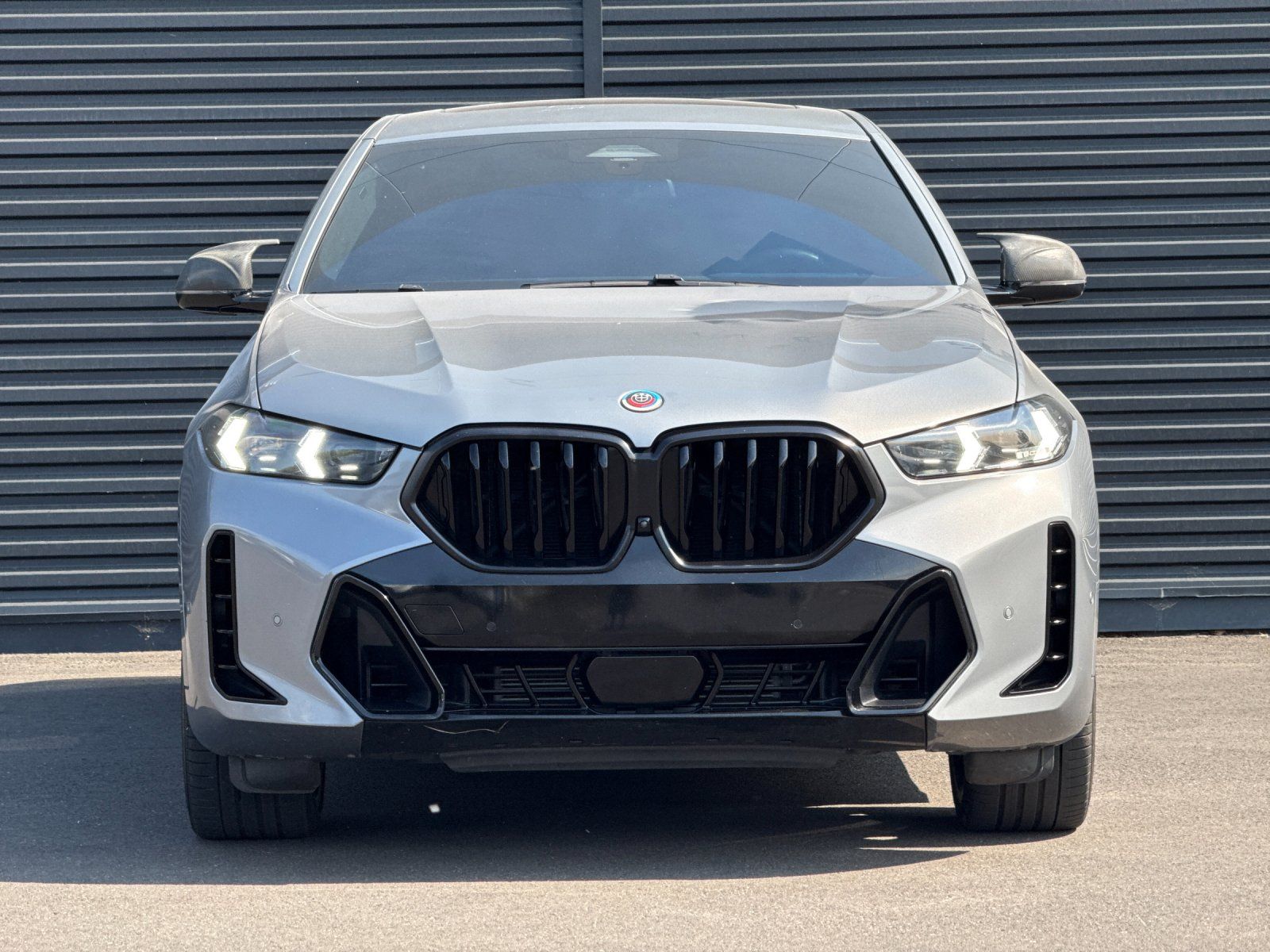 2024 BMW X6 xDrive40i — full photo 8 of 28