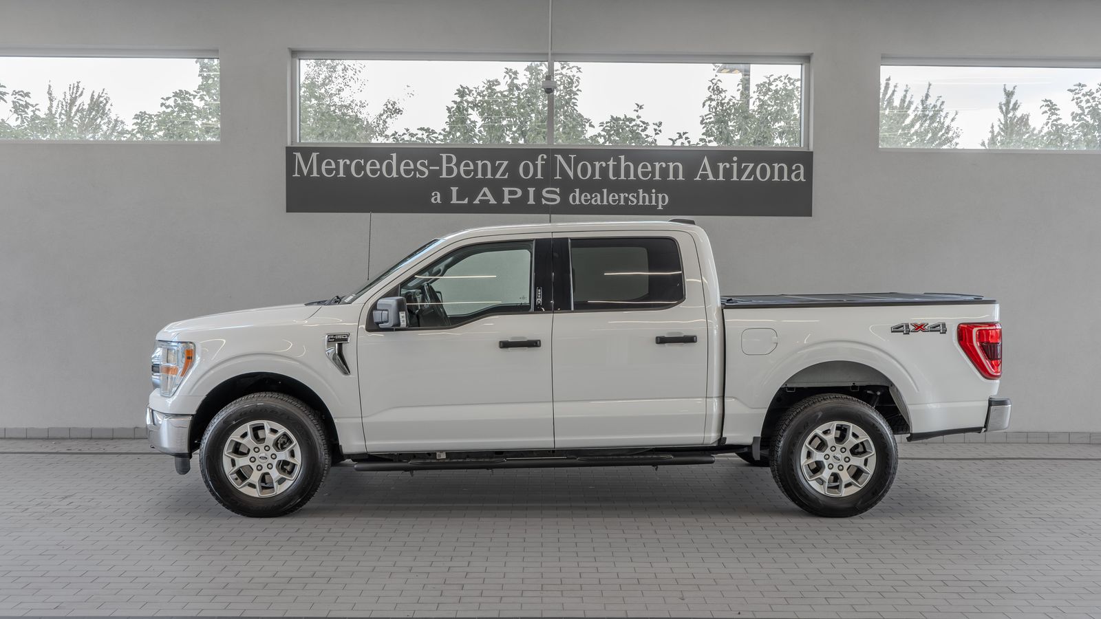 2021 Ford F-150 XLT — foto completa 2 de 35