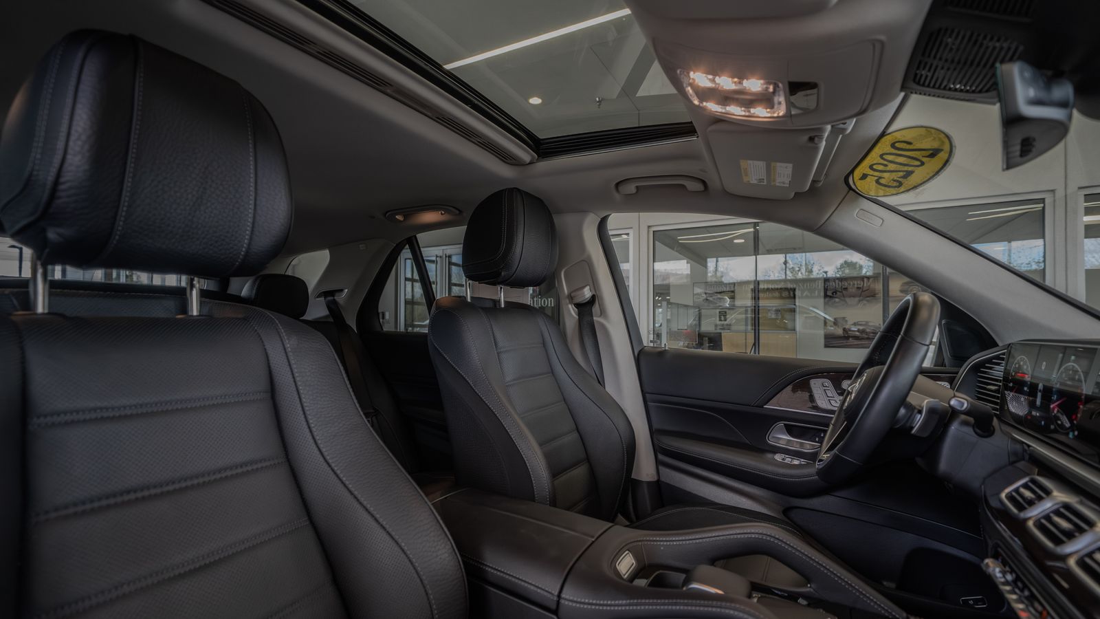 2025 Mercedes-Benz GLE GLE 450 — foto completa 32 de 34