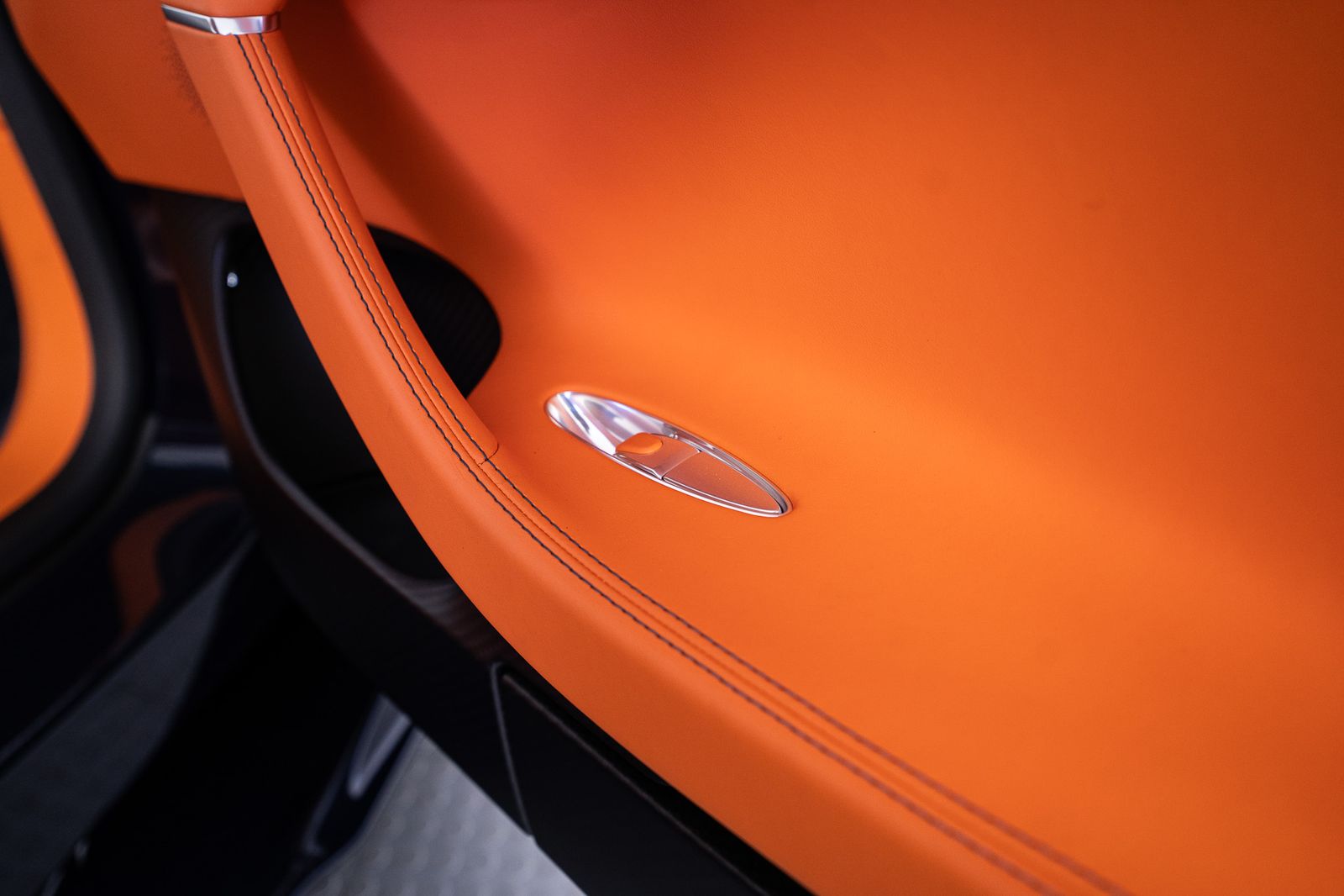 2018 Bugatti Chiron — foto completa 65 de 85