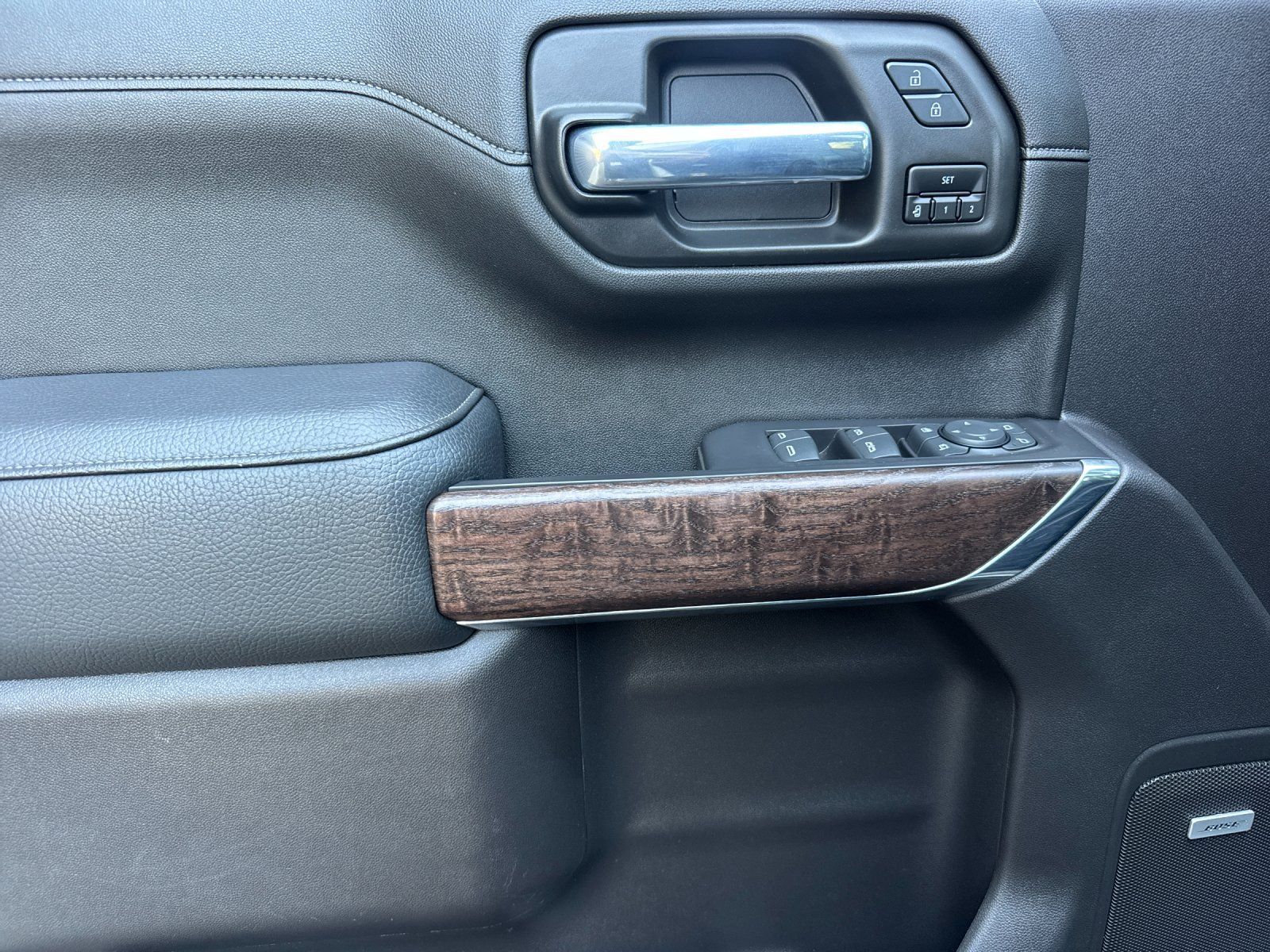 2021 GMC Sierra 1500 Denali — full photo 13 of 29