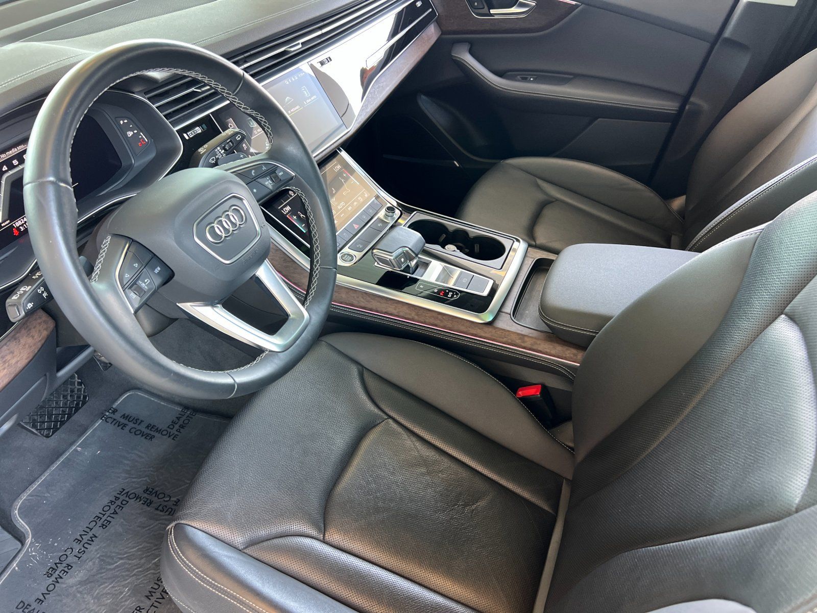 2023 Audi Q8 55 Premium Plus — full photo 10 of 29