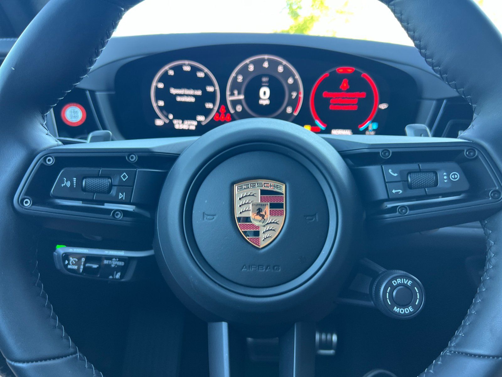 2026 Porsche Cayenne GTS — full photo 24 of 29