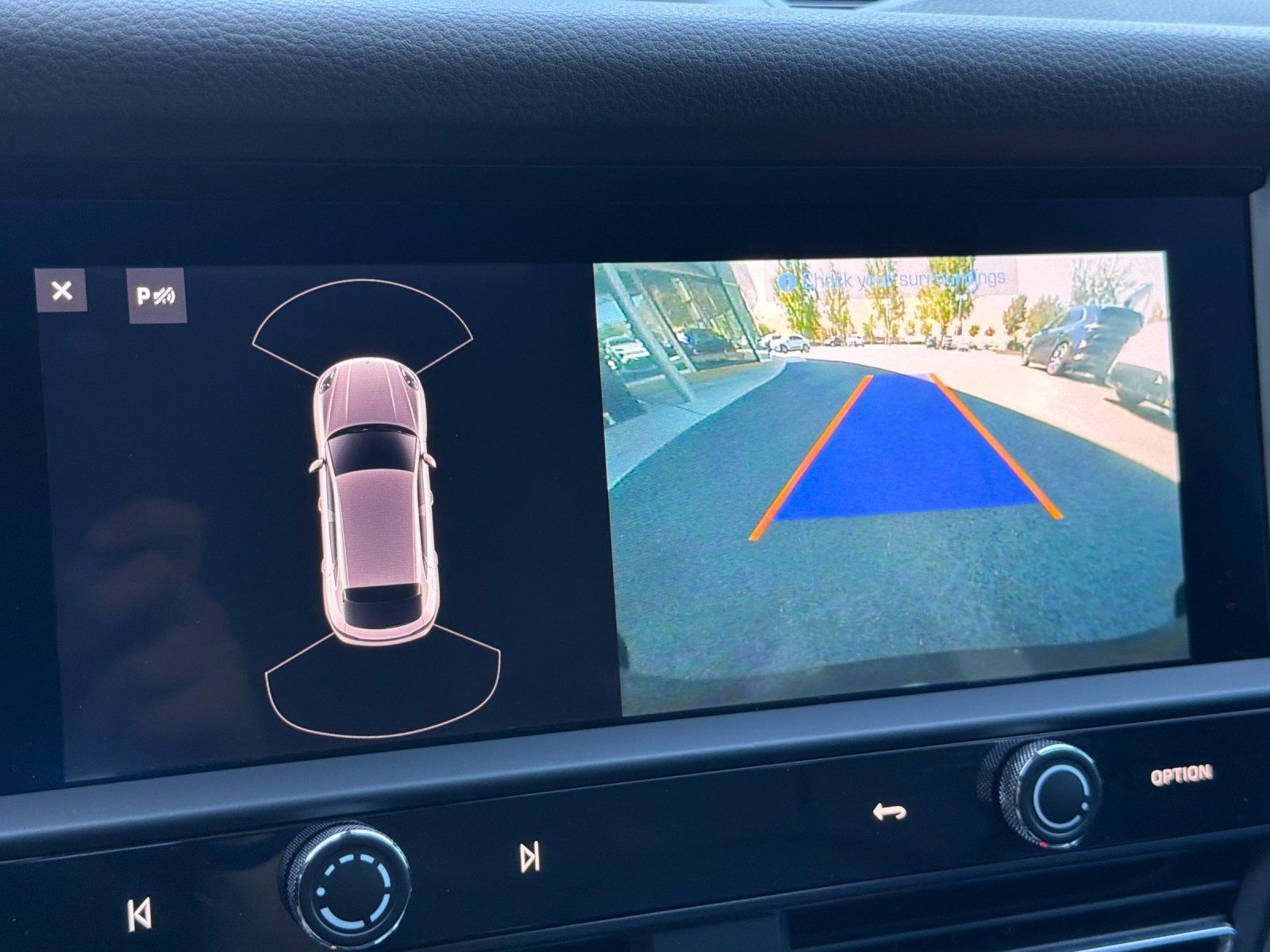 2023 Porsche Macan S — full photo 19 of 28
