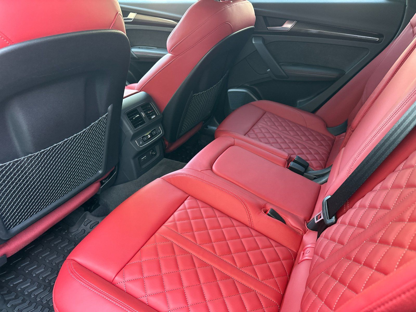 2023 Audi SQ5 Prestige — full photo 12 of 28