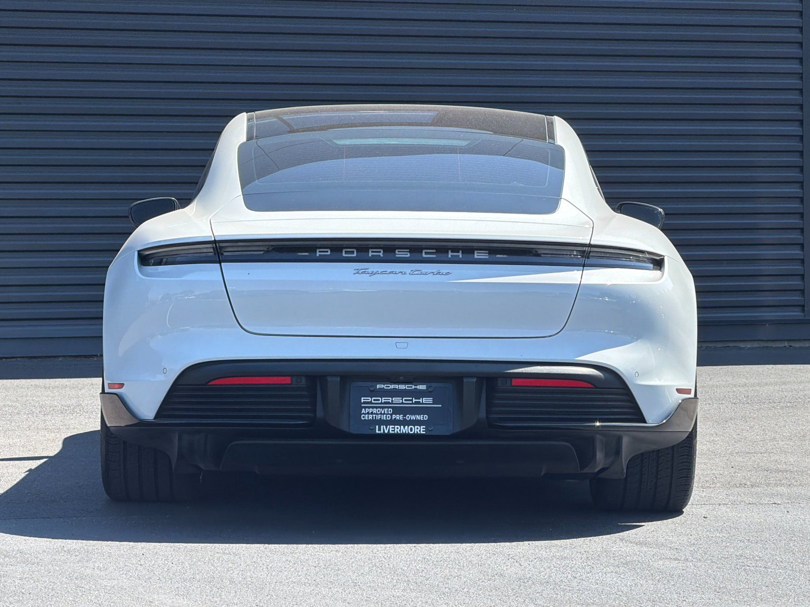 2021 Porsche Taycan Turbo — full photo 7 of 28