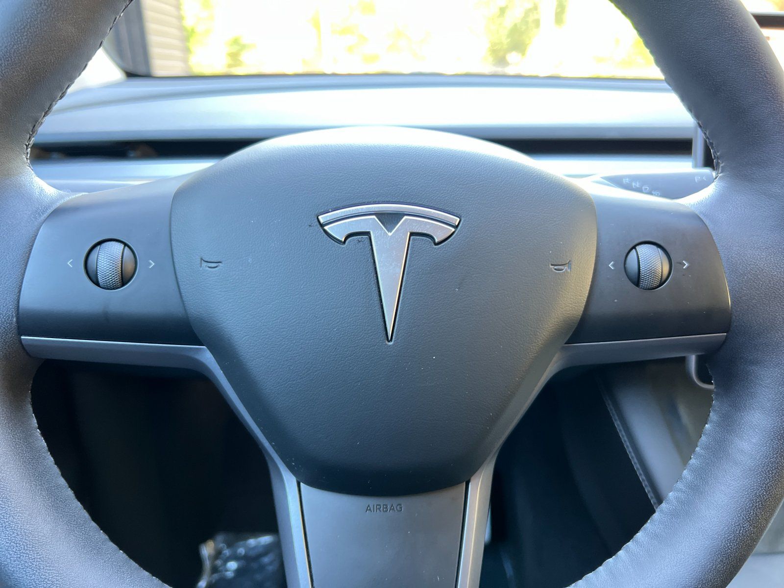 2023 Tesla Model Y Standard Range — full photo 23 of 31