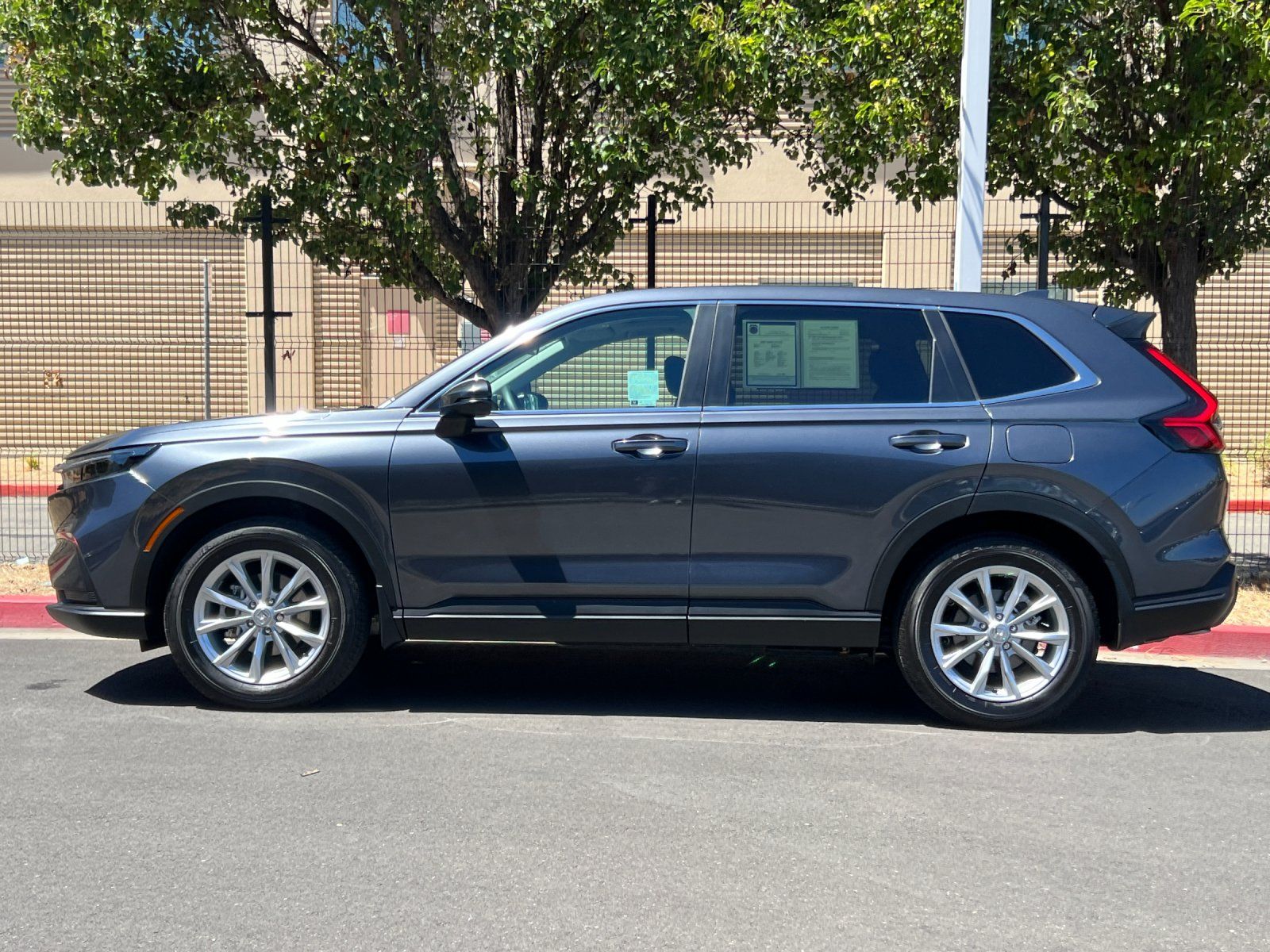 2025 Honda CR-V EX — full photo 3 of 28