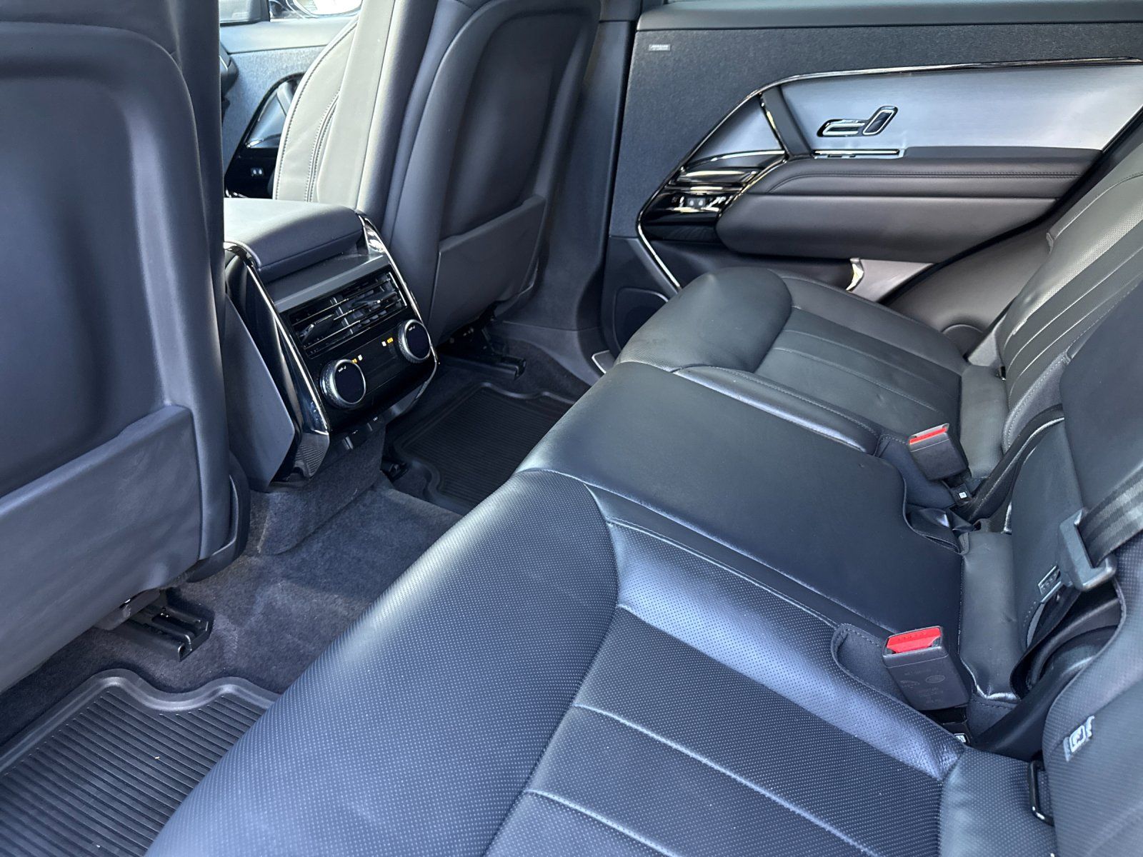 2024 Land Rover Range Rover Sport Dynamic SE — foto completa 11 de 28