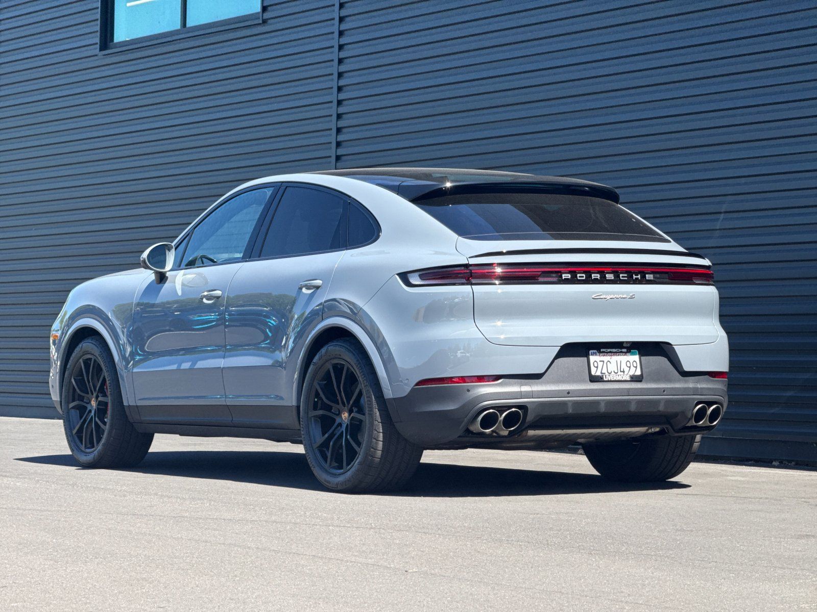 2026 Porsche Cayenne Coupe S — full photo 3 of 28