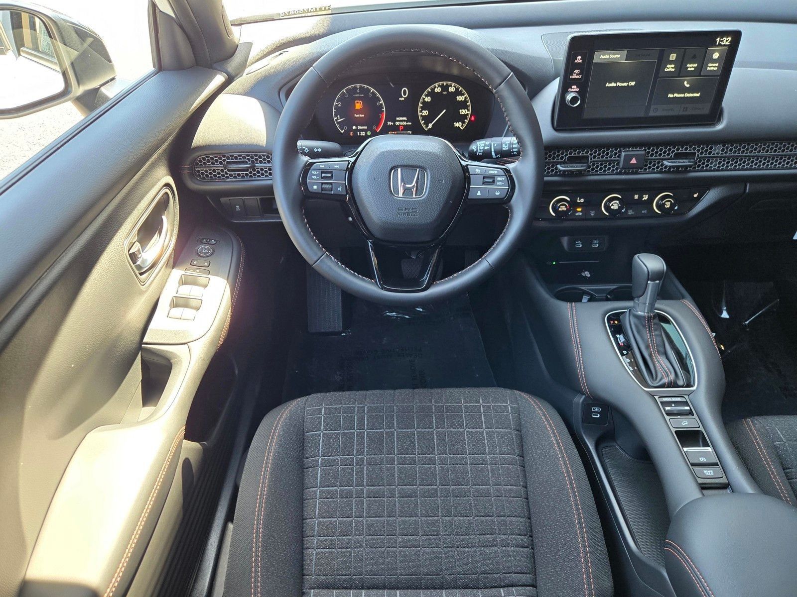 2026 Honda HR-V Sport — full photo 14 of 28