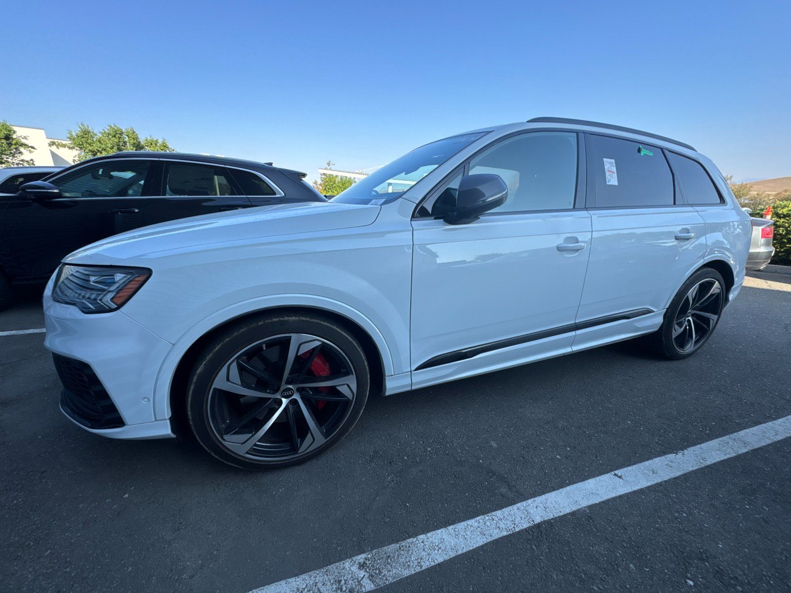 2023 Audi SQ7 Prestige — foto completa 2 de 3