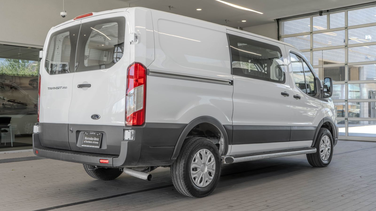 2025 Ford Transit-250 Base — foto completa 27 de 31