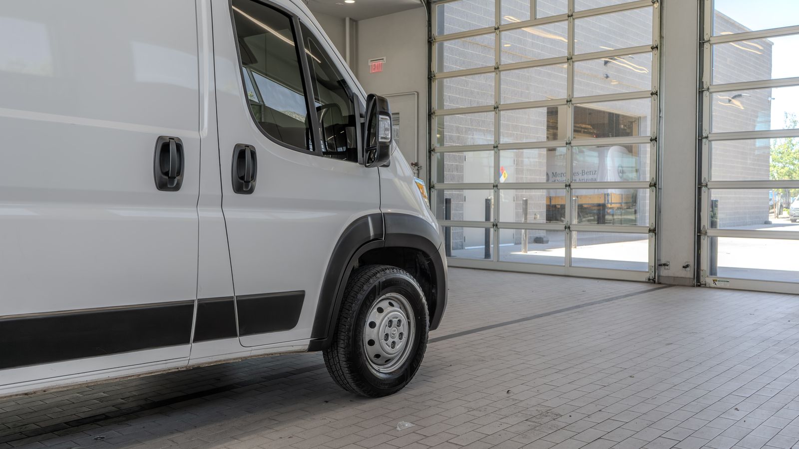 2025 Ram ProMaster 2500 Base — foto completa 29 de 33