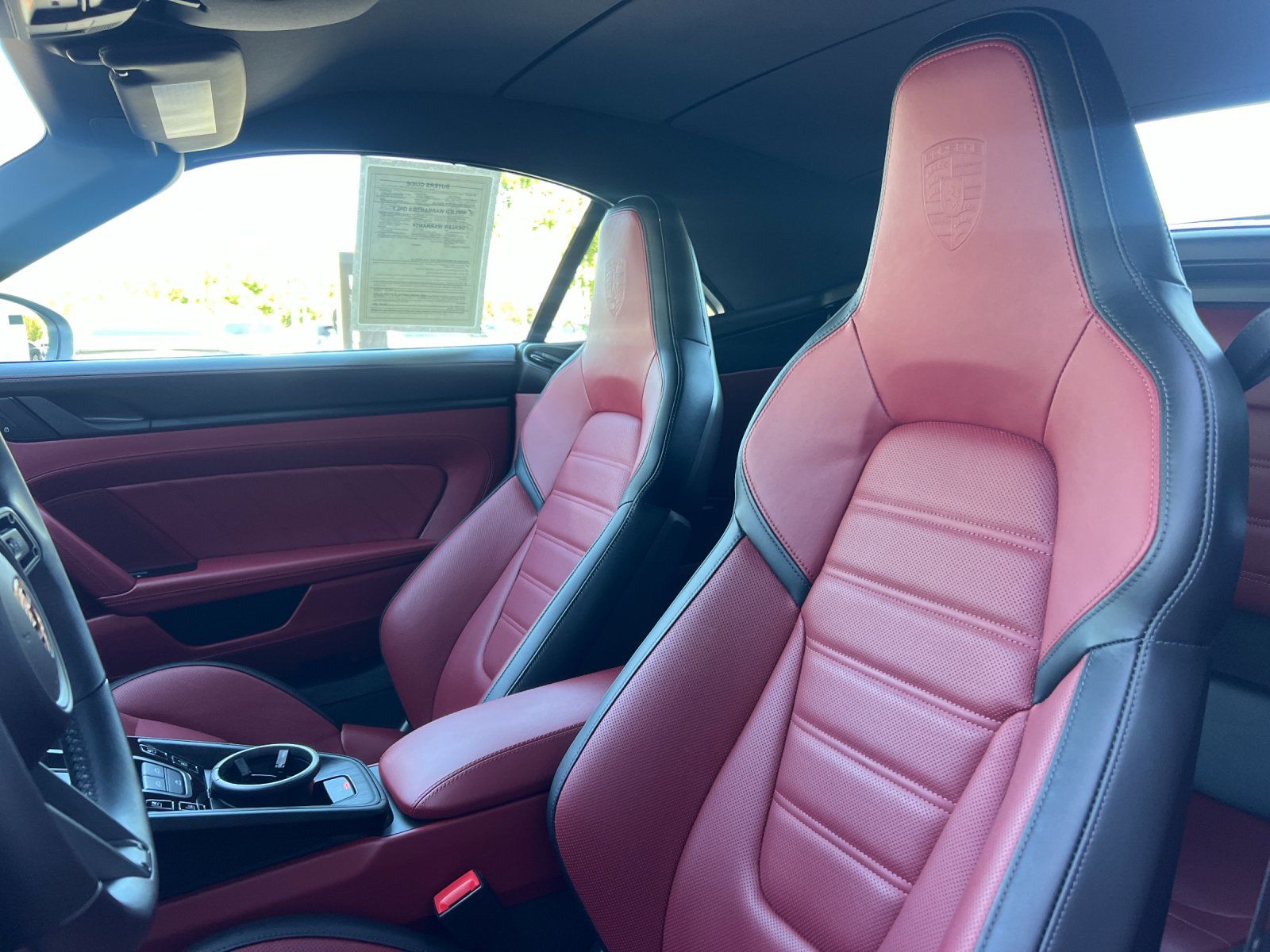 2025 Porsche 911 Carrera 4 GTS — foto completa 6 de 30
