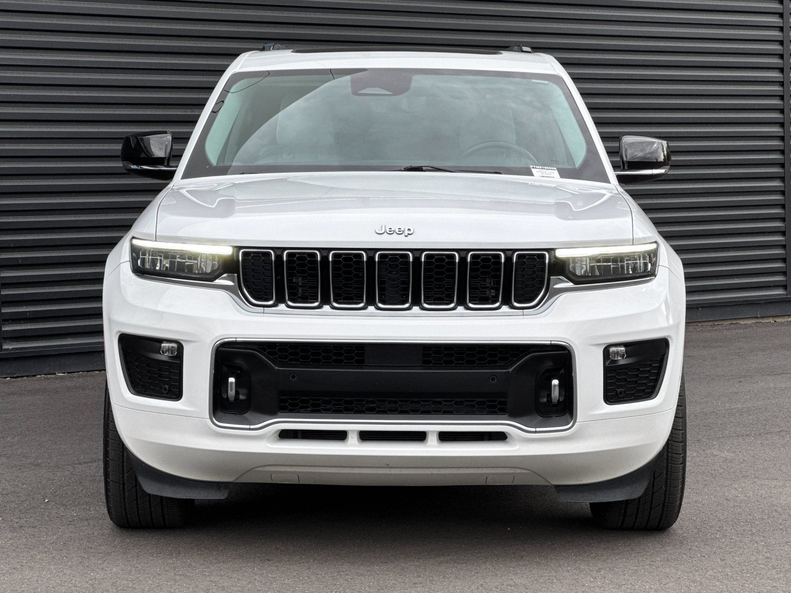 2021 Jeep Grand Cherokee L Overland — full photo 11 of 30