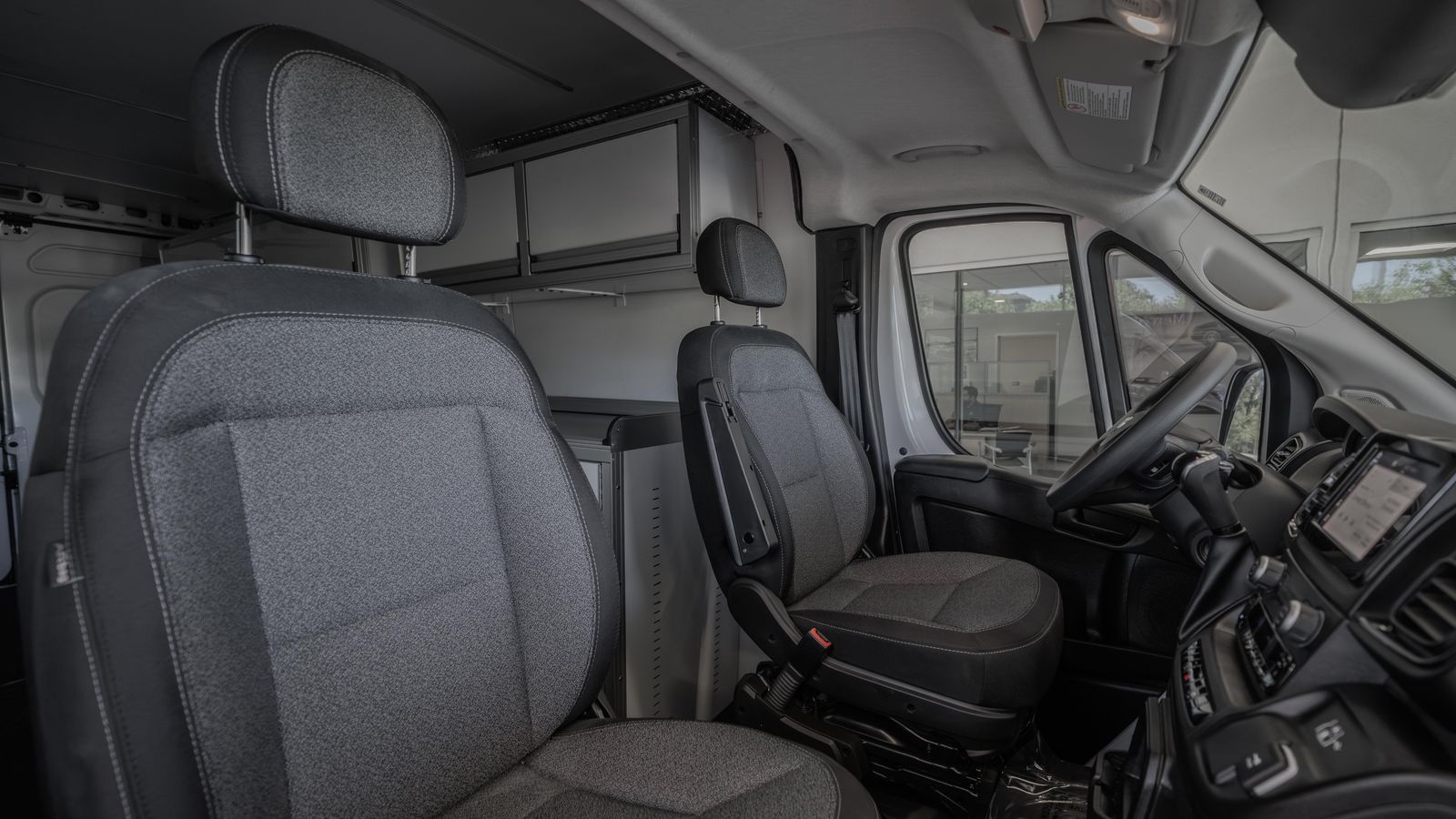 2024 Ram ProMaster 3500 High Roof — full photo 34 of 36