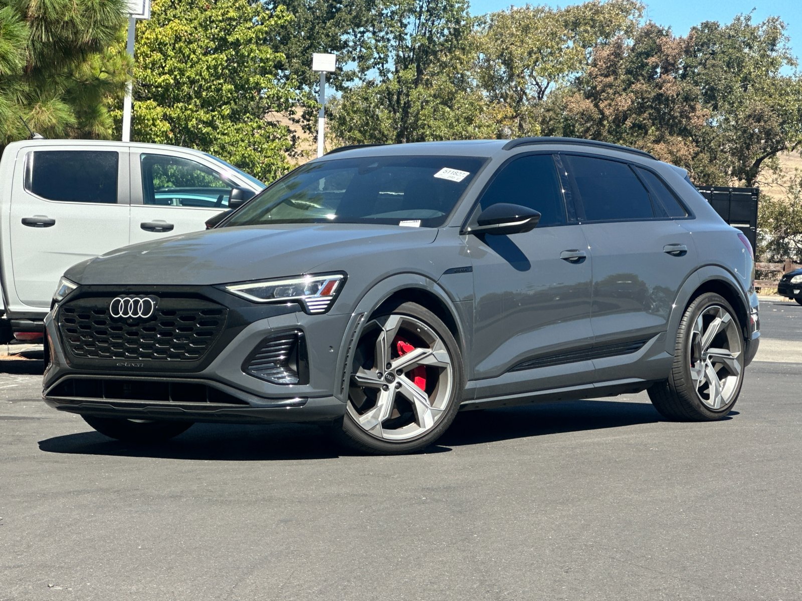 2024 Audi SQ8 e-tron Premium Plus — foto 1 de 28