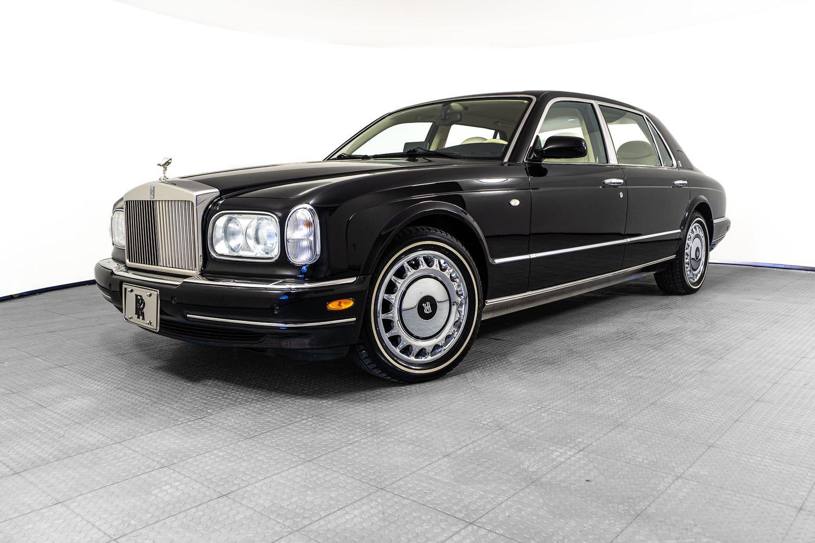 2002 Rolls-Royce Park Ward — foto completa 1 de 31