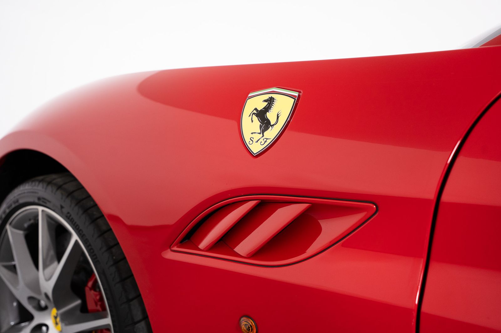 2012 Ferrari California — full photo 8 of 38