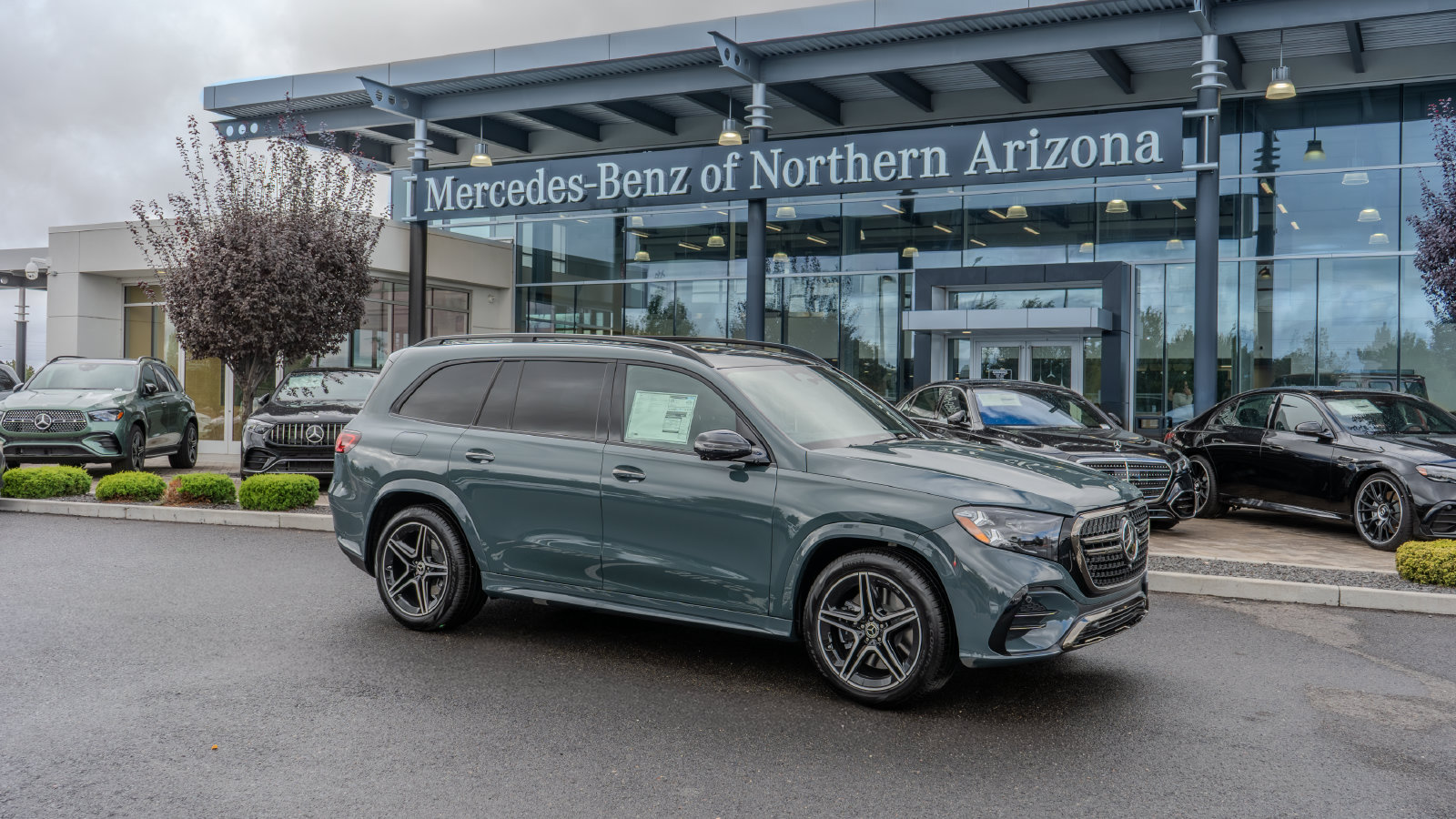 2027 Mercedes-Benz GLS GLS 450 — photo 1 of 38