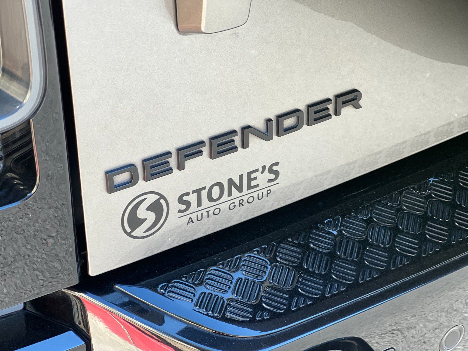 2024 Land Rover Defender 110 X — foto completa 26 de 29