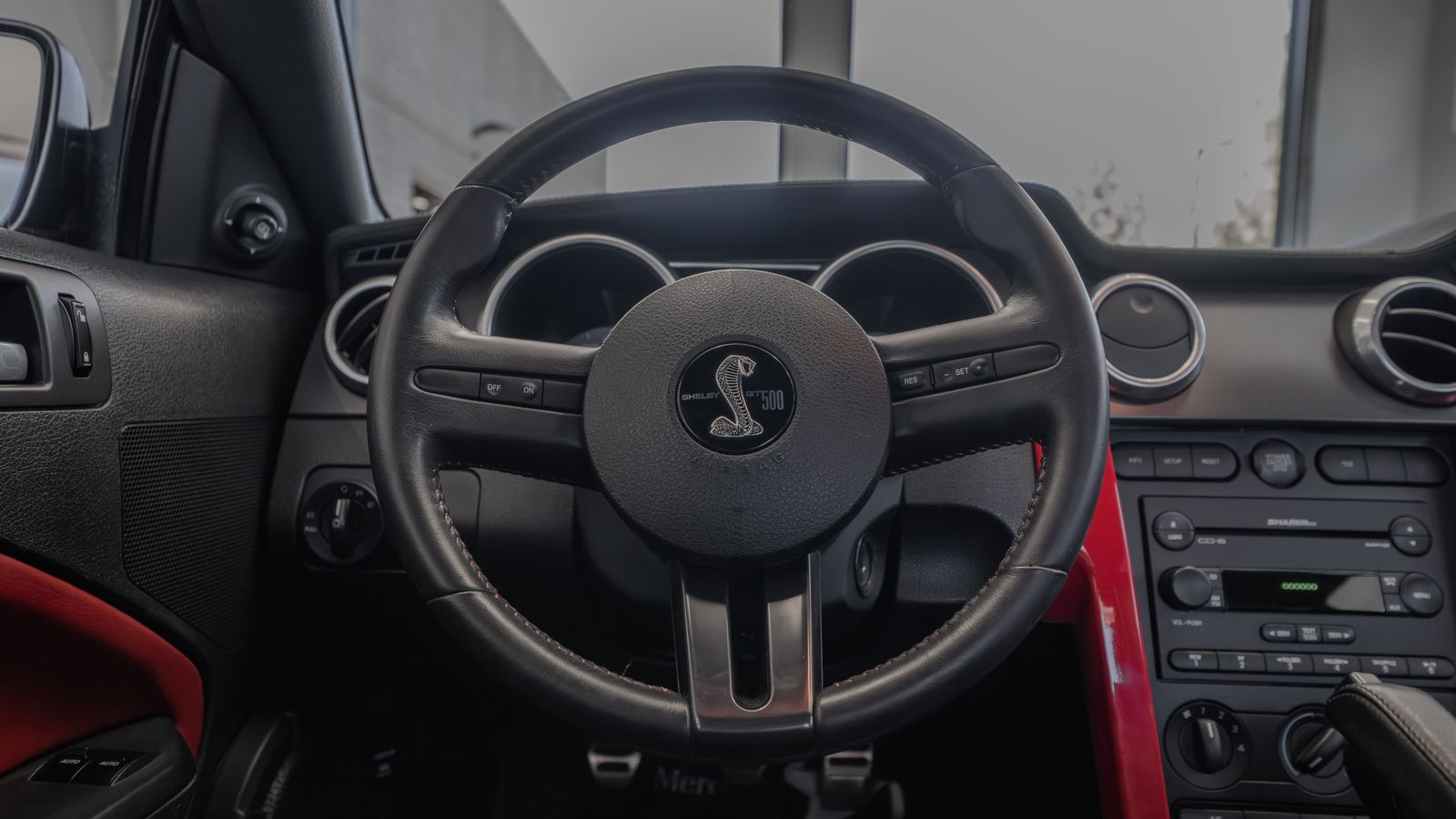 2007 Ford Mustang Shelby GT500 — foto completa 9 de 33