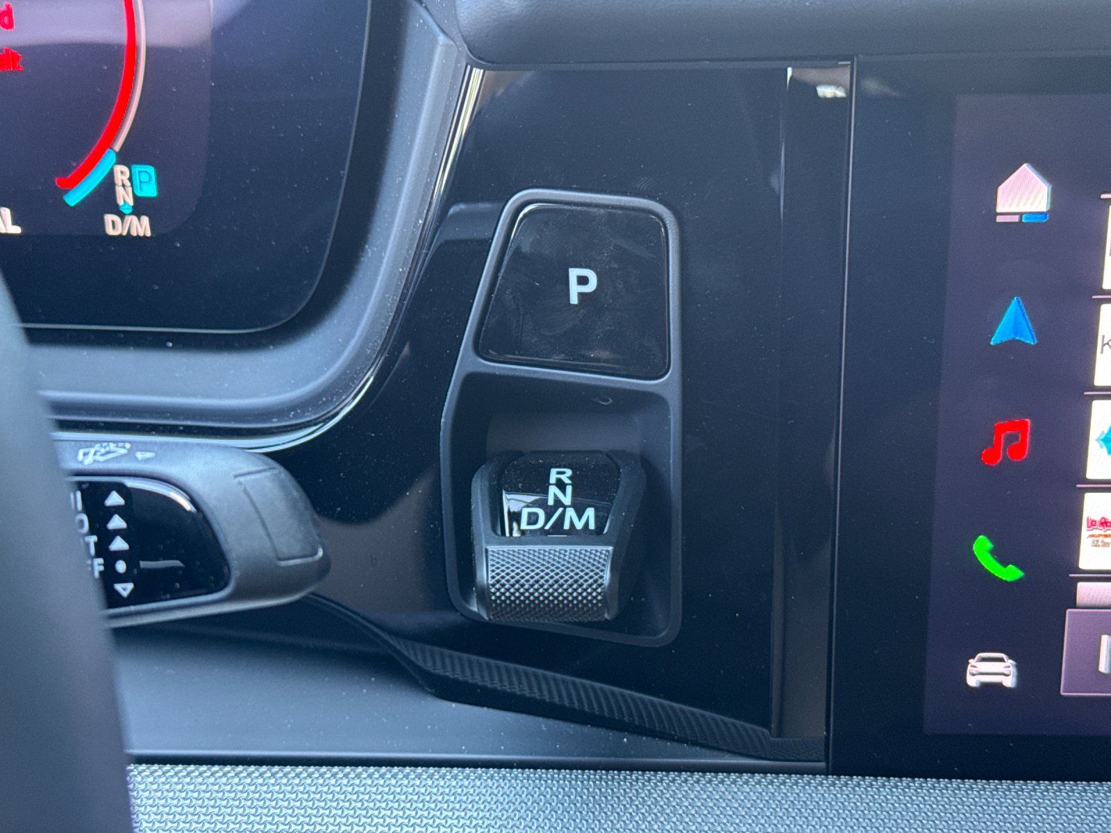 2026 Porsche Cayenne Coupe Base — full photo 22 of 29