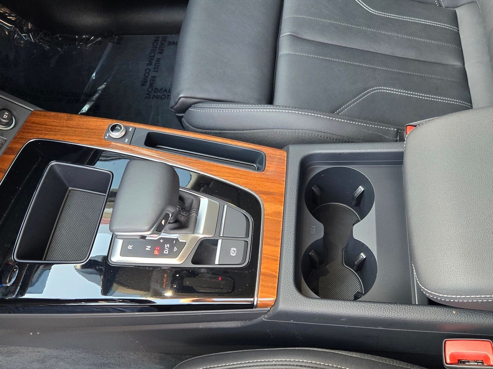 2024 Audi Q5 e 55 Premium — foto completa 21 de 45