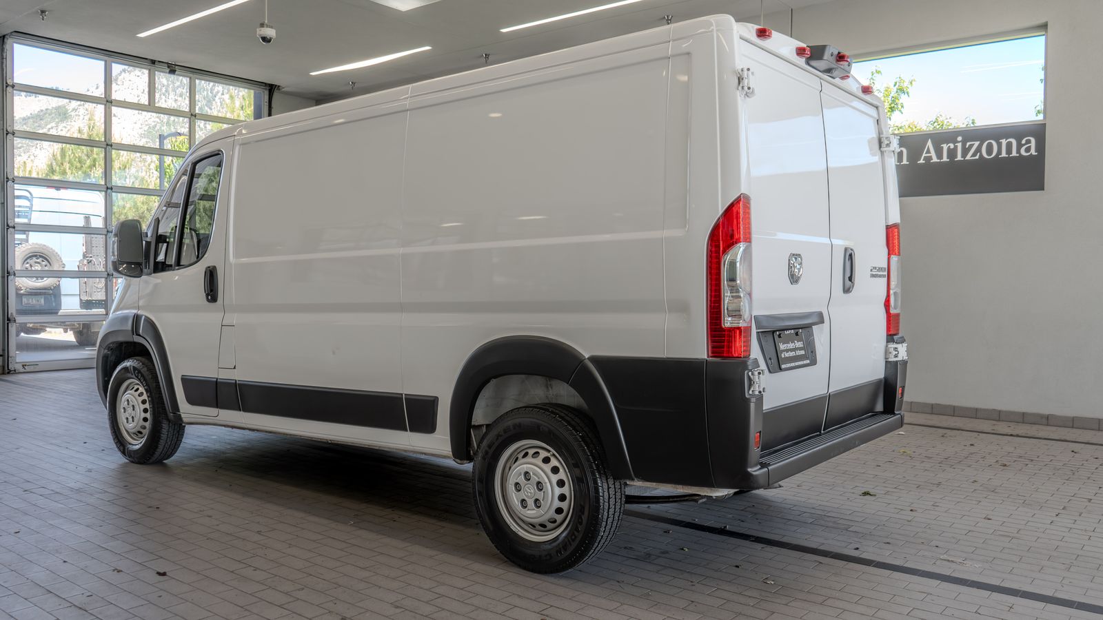 2025 Ram ProMaster 2500 Base — foto completa 13 de 33