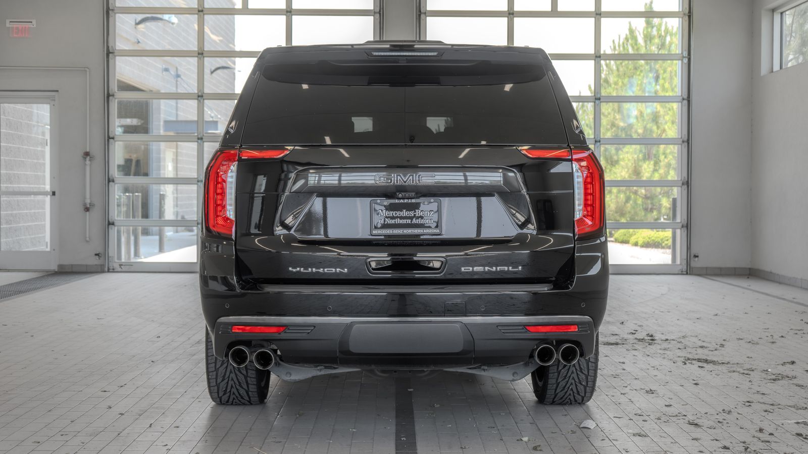 2024 GMC Yukon XL Denali Ultimate — full photo 14 of 35