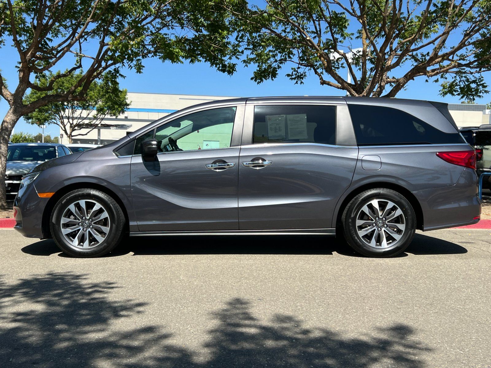 2023 Honda Odyssey EX-L — foto completa 3 de 29