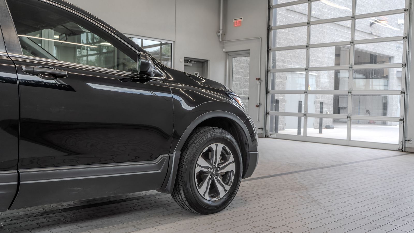 2019 Honda CR-V LX — full photo 30 of 33