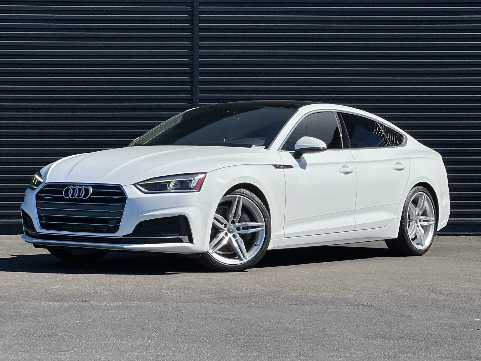 2018 Audi A5 2.0T Premium Plus — full photo 1 of 28