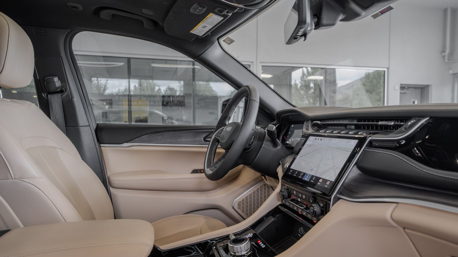 2023 Jeep Grand Cherokee 4xe — full photo 18 of 34