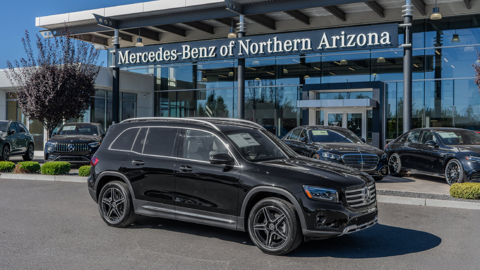 2026 Mercedes-Benz GLB GLB 250 — photo 1 of 37