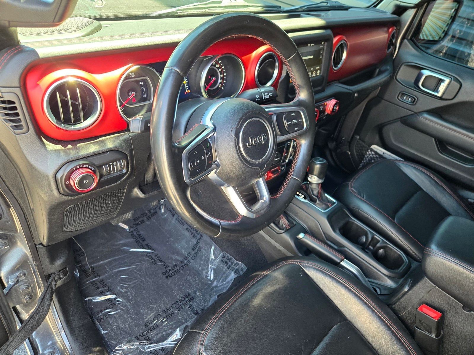 2020 Jeep Wrangler Unlimited Rubicon — foto completa 19 de 45