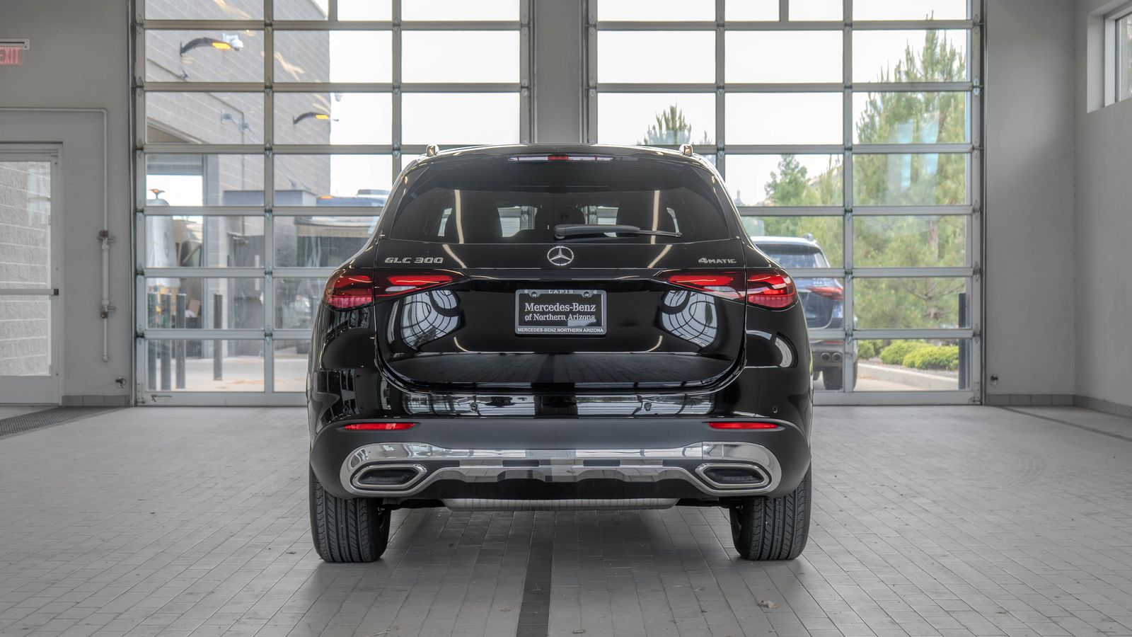 2026 Mercedes-Benz GLC GLC 300 — full photo 14 of 35