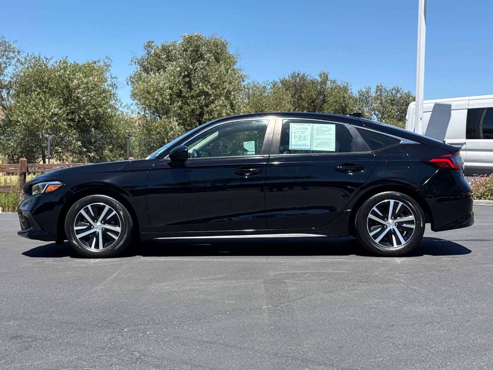 2023 Honda Civic LX — full photo 3 of 27